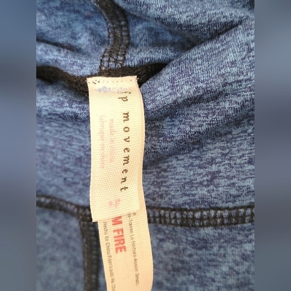 Free People Movement infinity cutout capri legging, size small - Picture 2 of 3